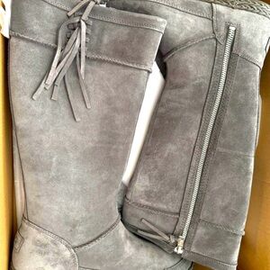 Brand new Ugg boot